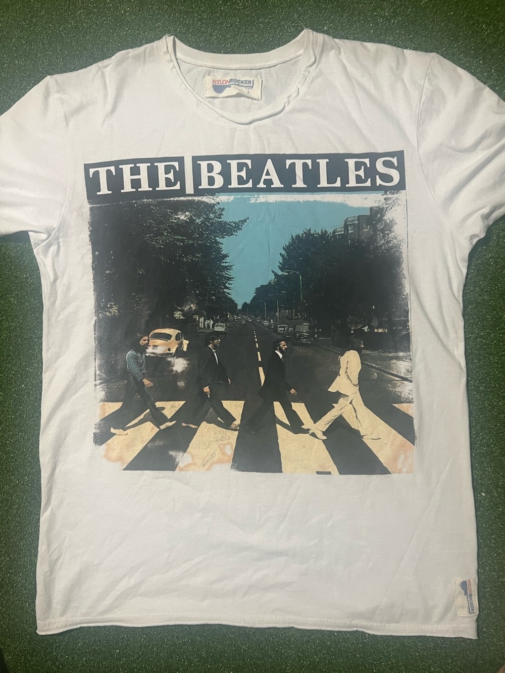 The Beatles Abbey Road Graphic Tee White Size L Nylon Rocker